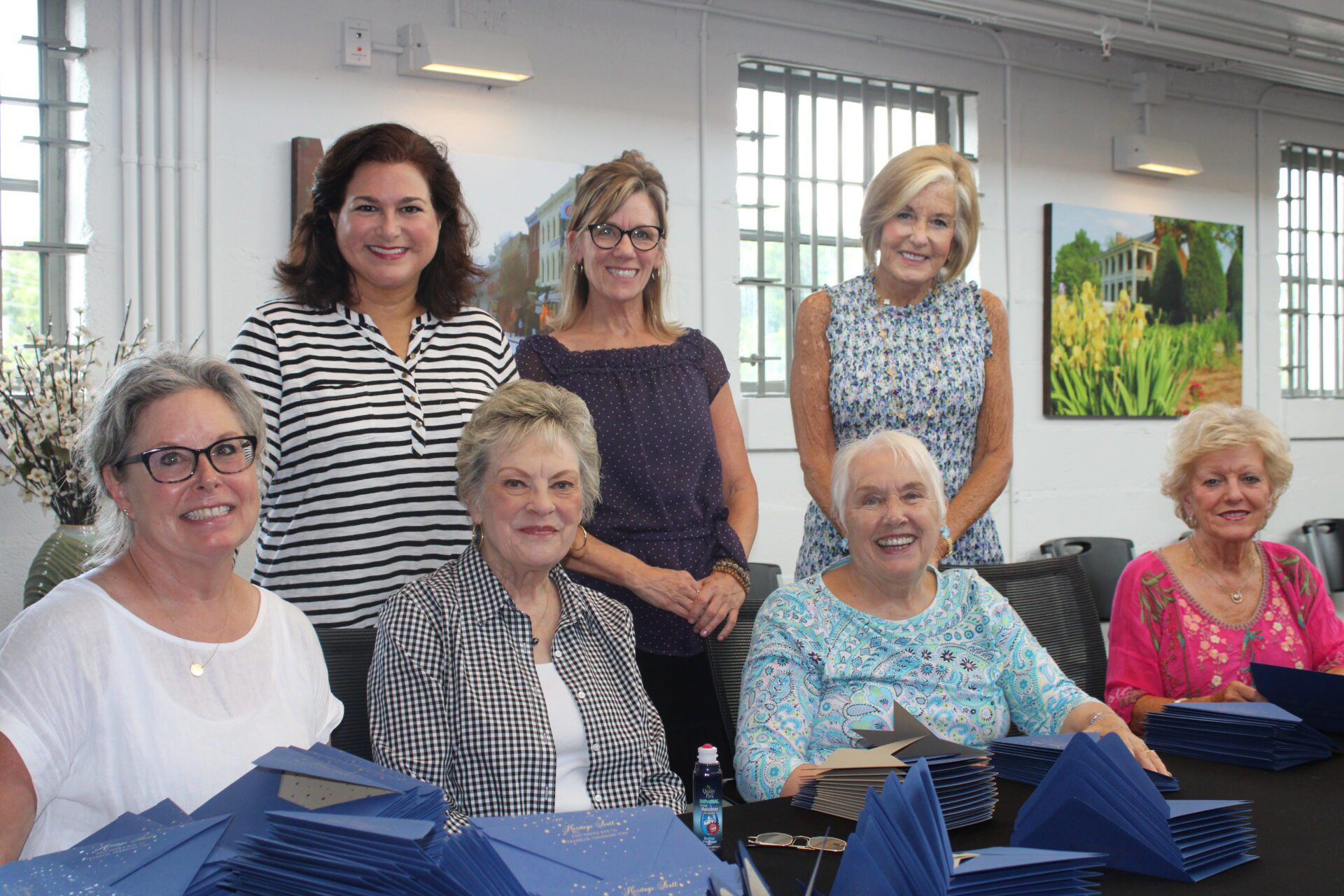 Backrow Bari Beasley, Heather Kantor, Cordia Harrington.