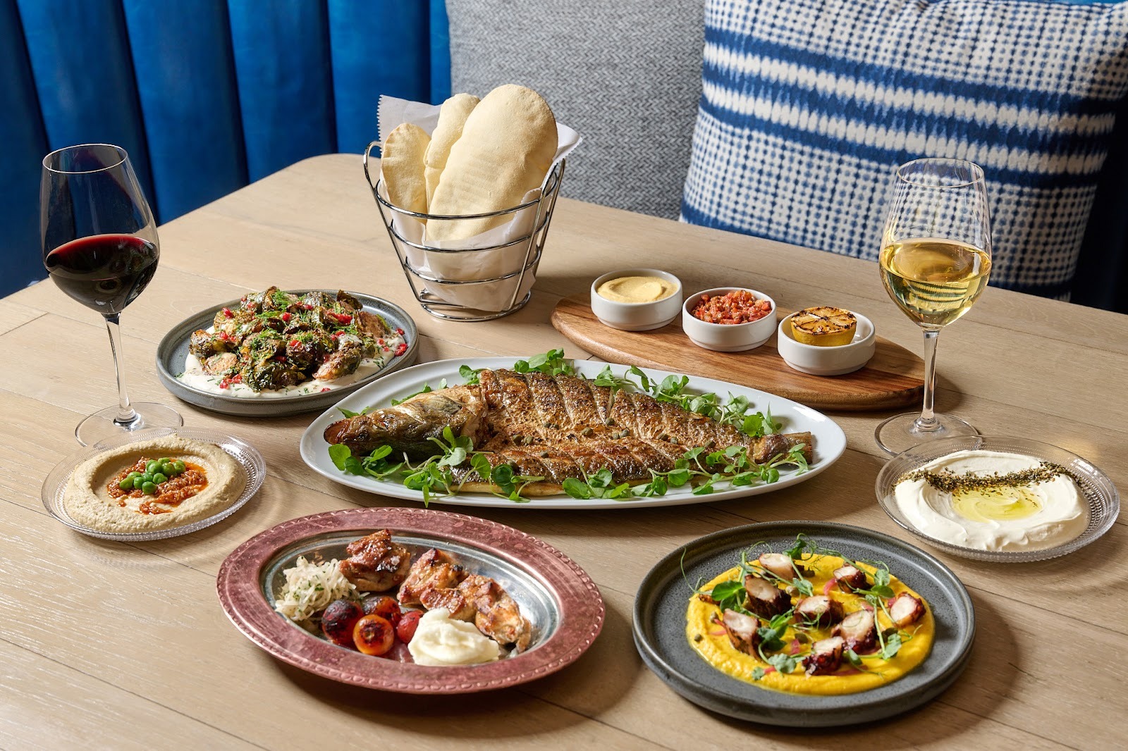 Zaytinya South Beach_Dinner Spread_Salar Abduaziz (2) José Andrés Group to Debut in Nashville Exclusively at W Nashville in 2026.