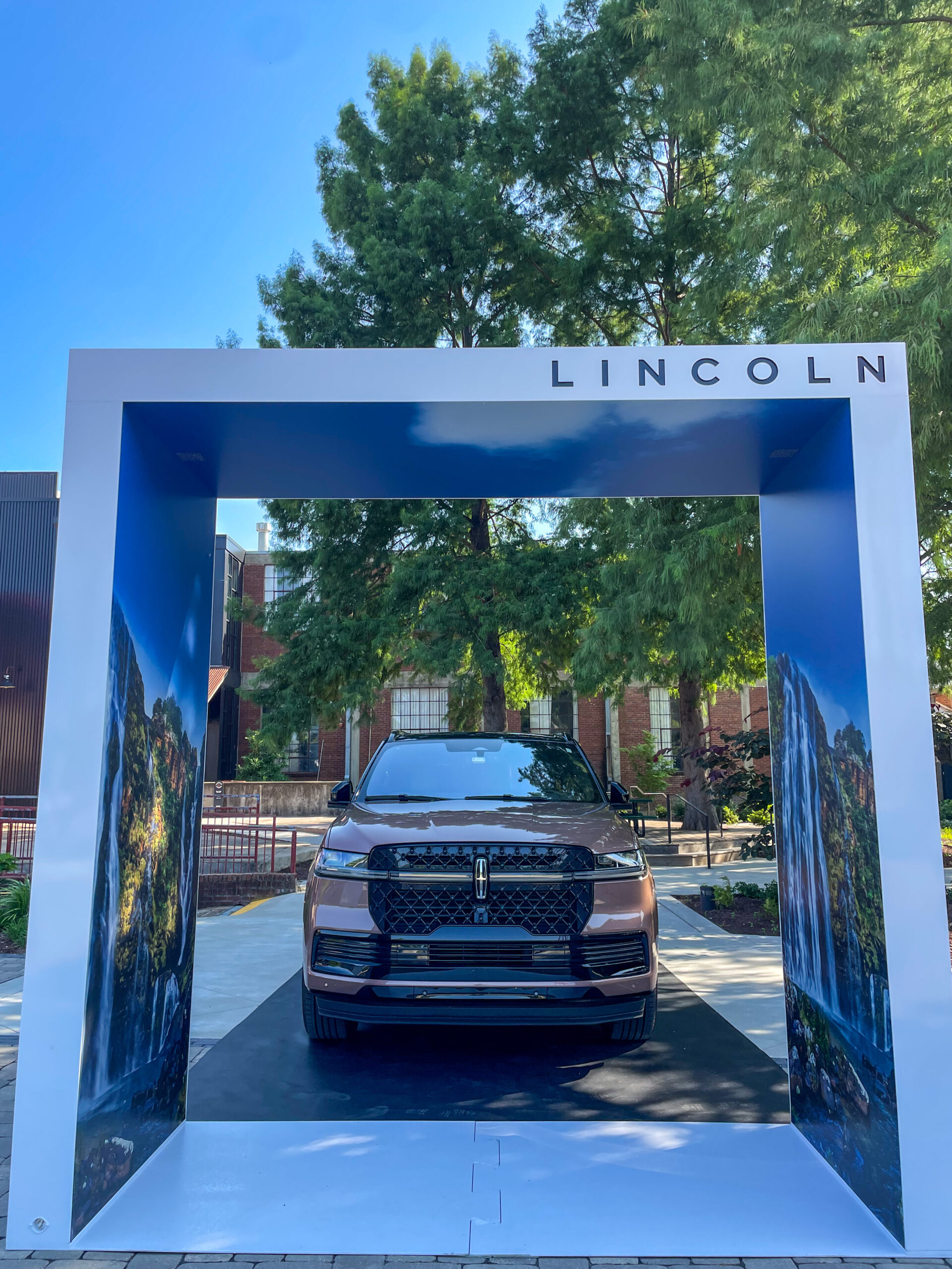 Lincoln Navigator at The Factory at Franklin, Test-Drive the All-New 2025 Lincoln Navigator® SUV at The Factory at Franklin This Weekend.