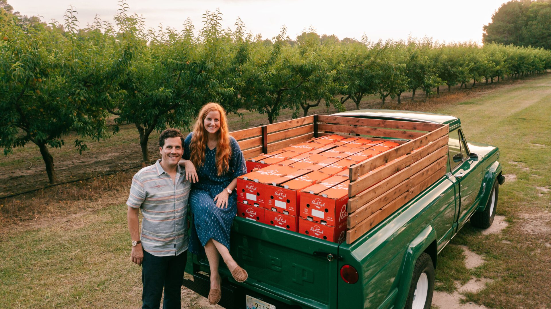 The Peach Truck Nashville, Franklin_Roses with Peach Truck.